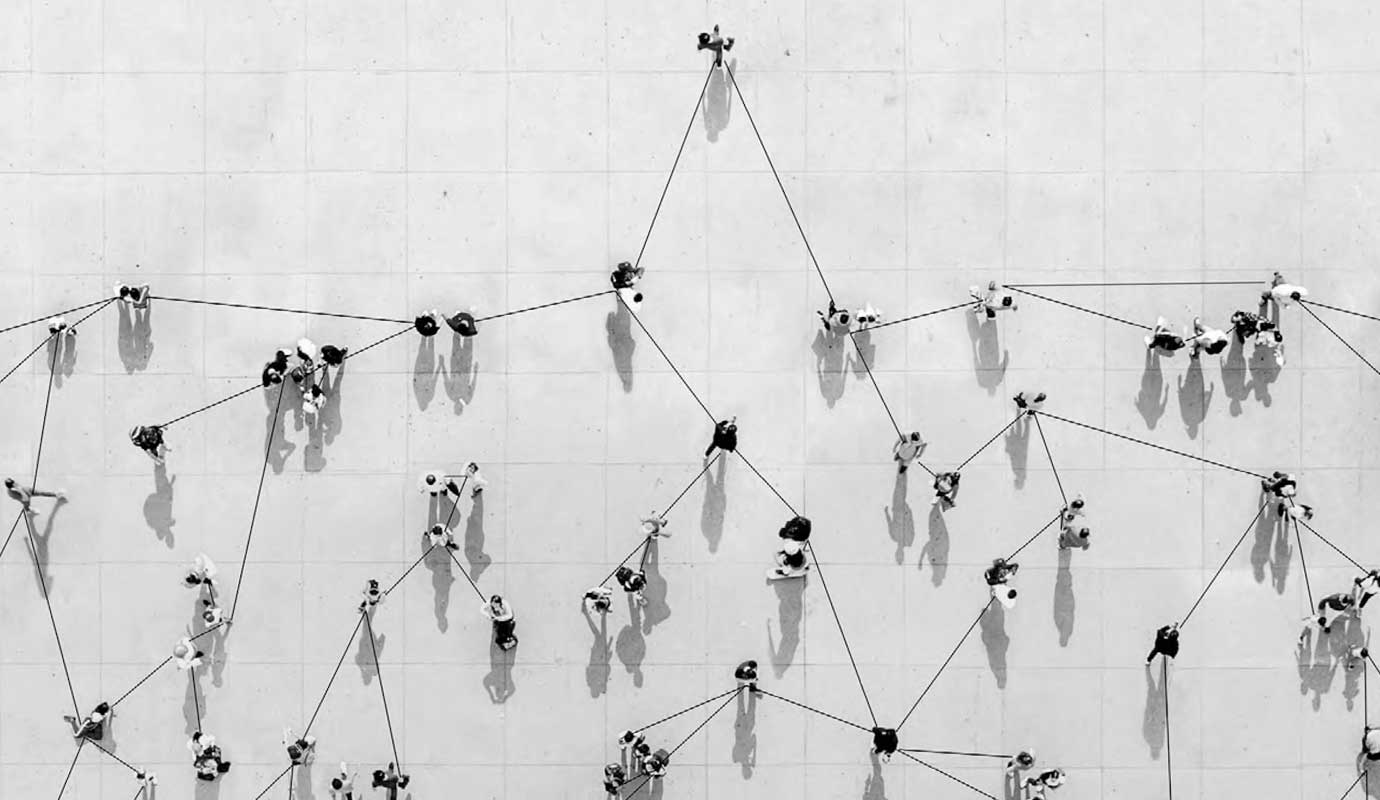 Graphic of one person leading a large crowd, connected by lines