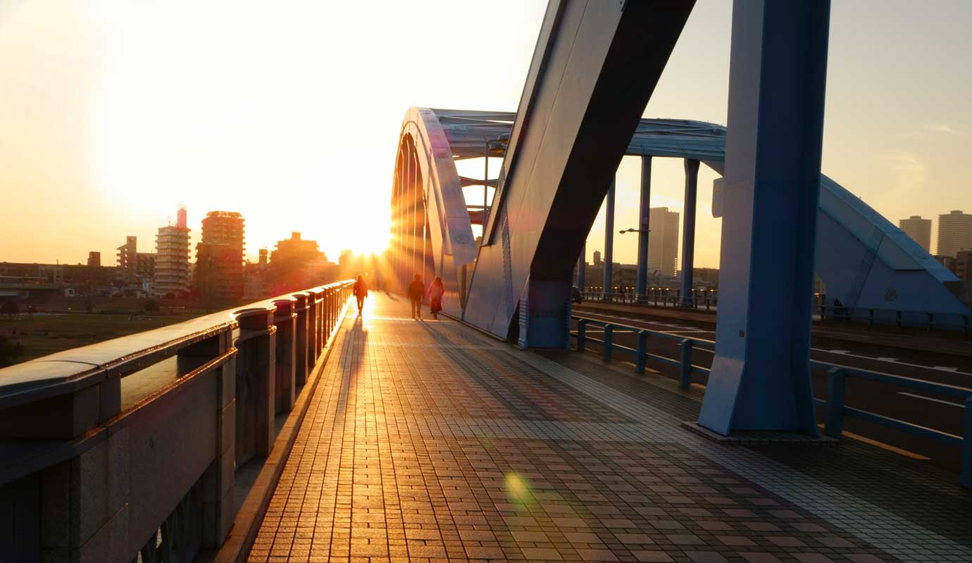 sun rays on walk way
